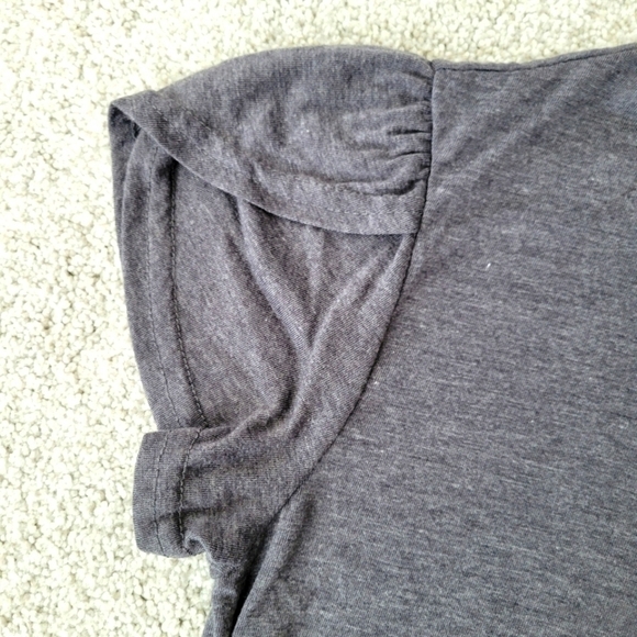 ✨EMERY ROSE Notched Neckline Petal Sleeve Tee✨ - Picture 2 of 4